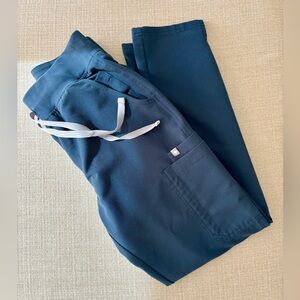 Figs high waisted yola scrub pants